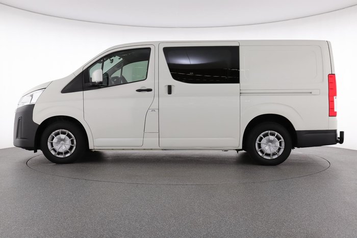 2022 Toyota Hiace
