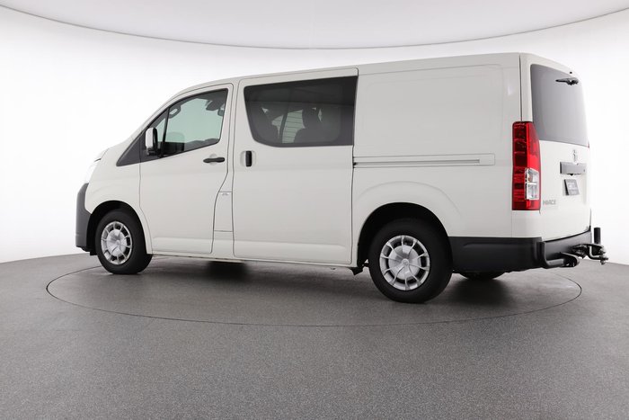 2022 Toyota Hiace