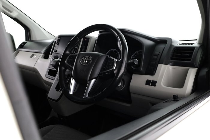 2022 Toyota Hiace
