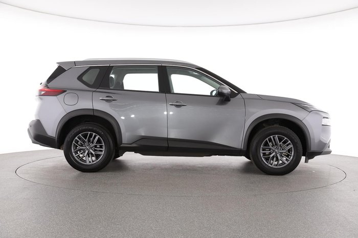 2025 Nissan X-TRAIL ST