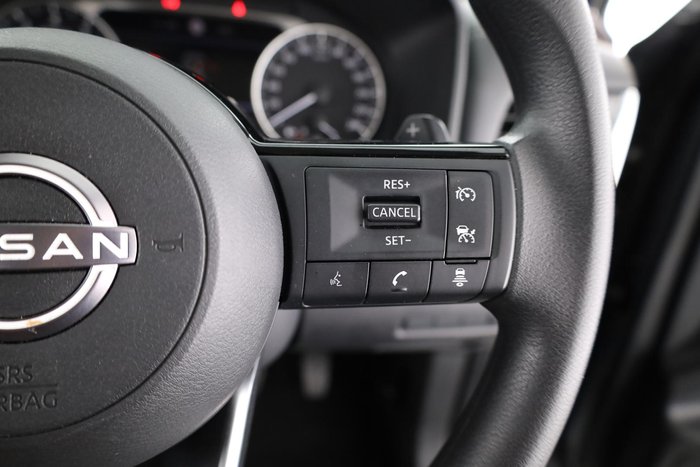 2025 Nissan X-TRAIL ST