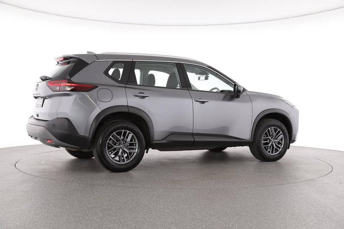 2025 Nissan X-TRAIL ST