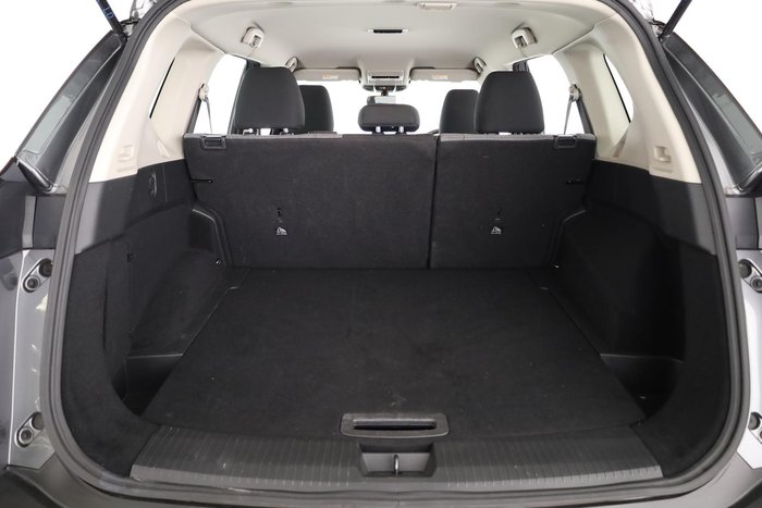 2025 Nissan X-TRAIL ST