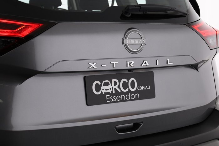 2025 Nissan X-TRAIL ST