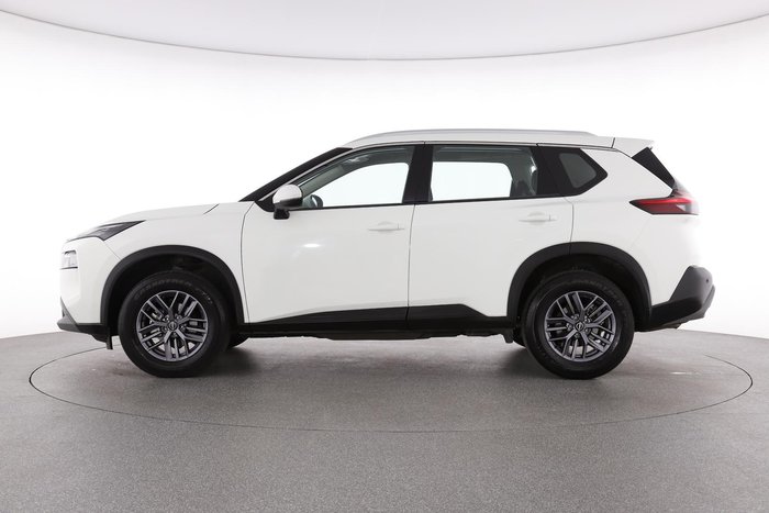 2025 Nissan X-TRAIL ST