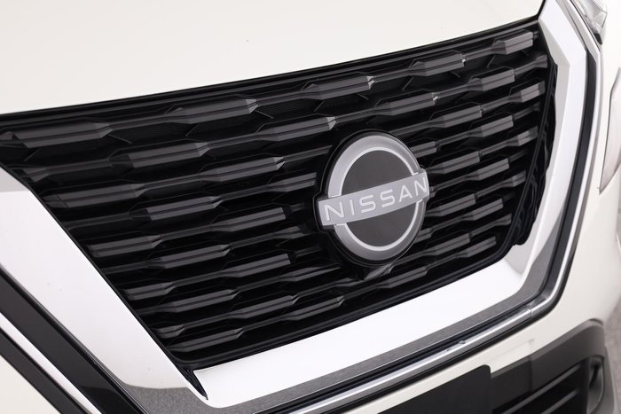 2025 Nissan X-TRAIL ST