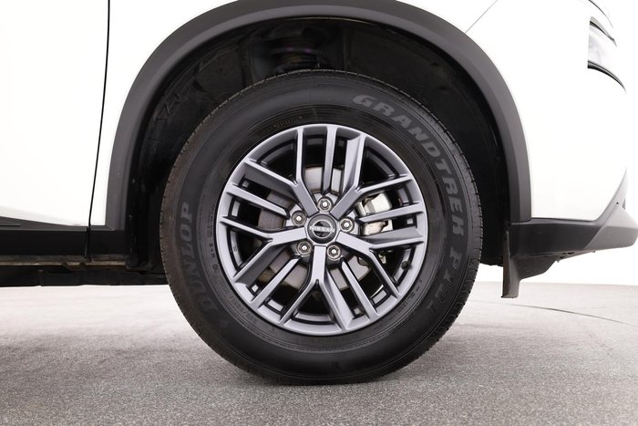 2025 Nissan X-TRAIL ST