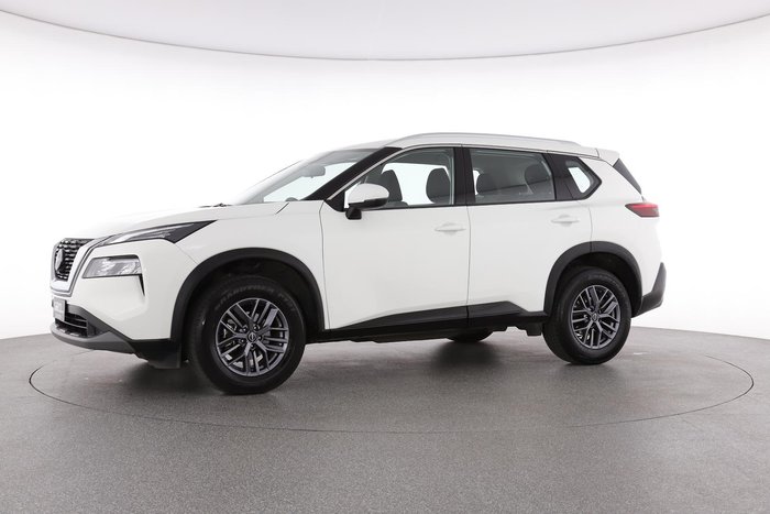 2025 Nissan X-TRAIL ST