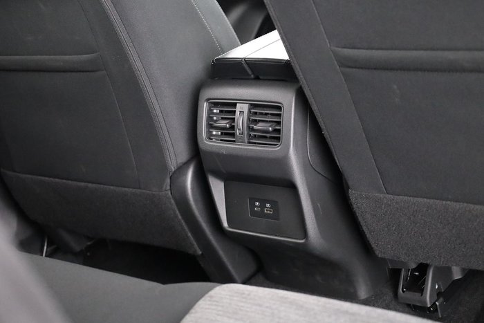 2025 Nissan X-TRAIL ST