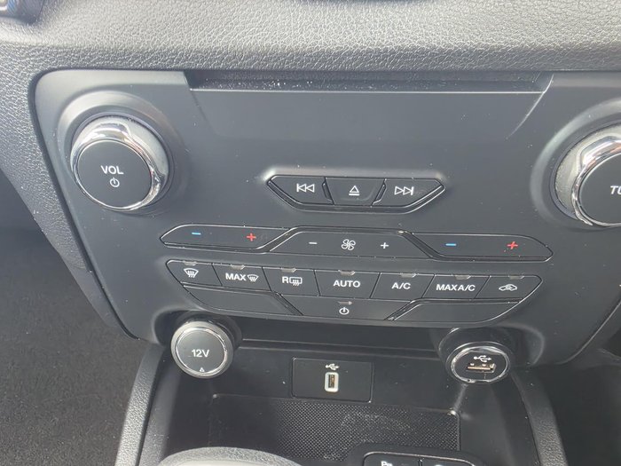 2020 Ford Everest Sport