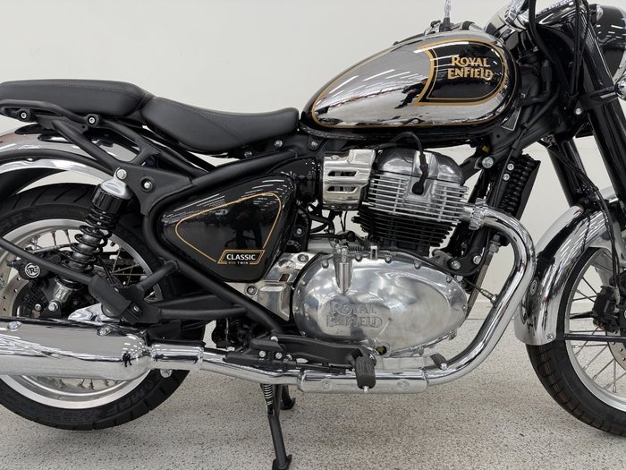 2025 Royal Enfield CLASSIC 650 CHROME