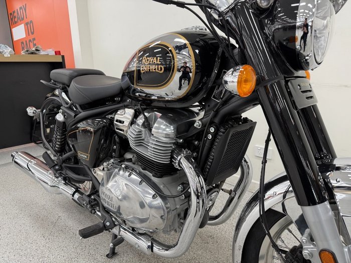 2025 Royal Enfield CLASSIC 650 CHROME