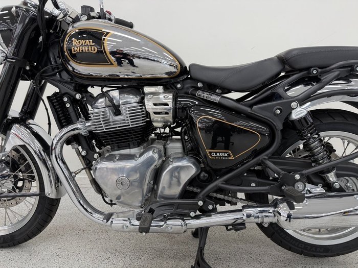 2025 Royal Enfield CLASSIC 650 CHROME
