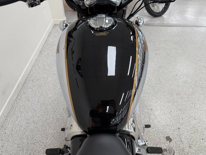 2025 Royal Enfield CLASSIC 650 CHROME