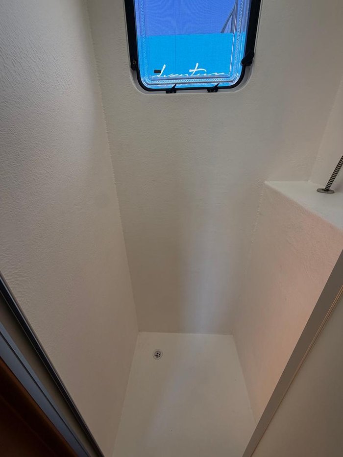 2010 Legend Caravans Aussie By Design Hump Back