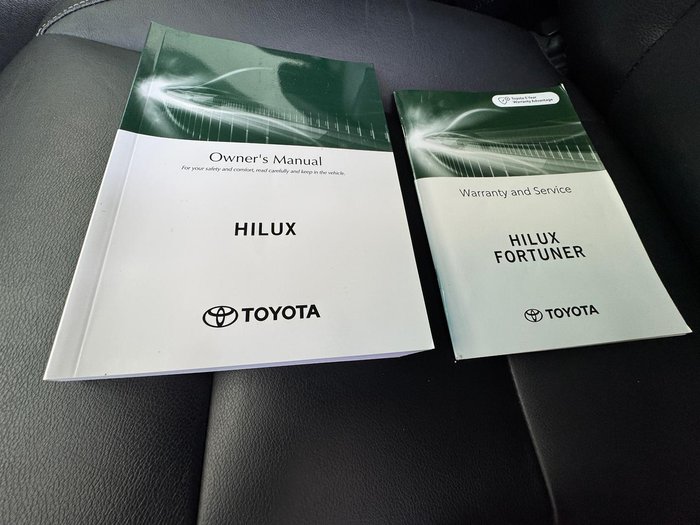 2022 Toyota Hilux SR5