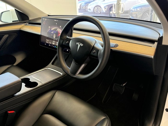 2023 Tesla Model Y Rear-Wheel Drive