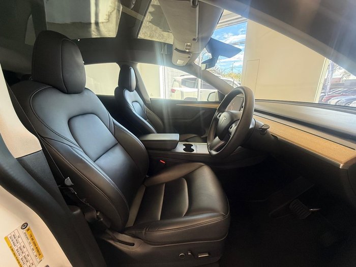 2023 Tesla Model Y Rear-Wheel Drive