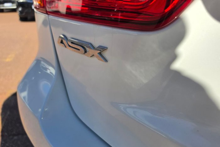 2019 Mitsubishi ASX ES