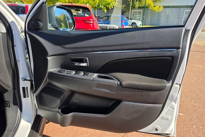 2019 Mitsubishi ASX ES