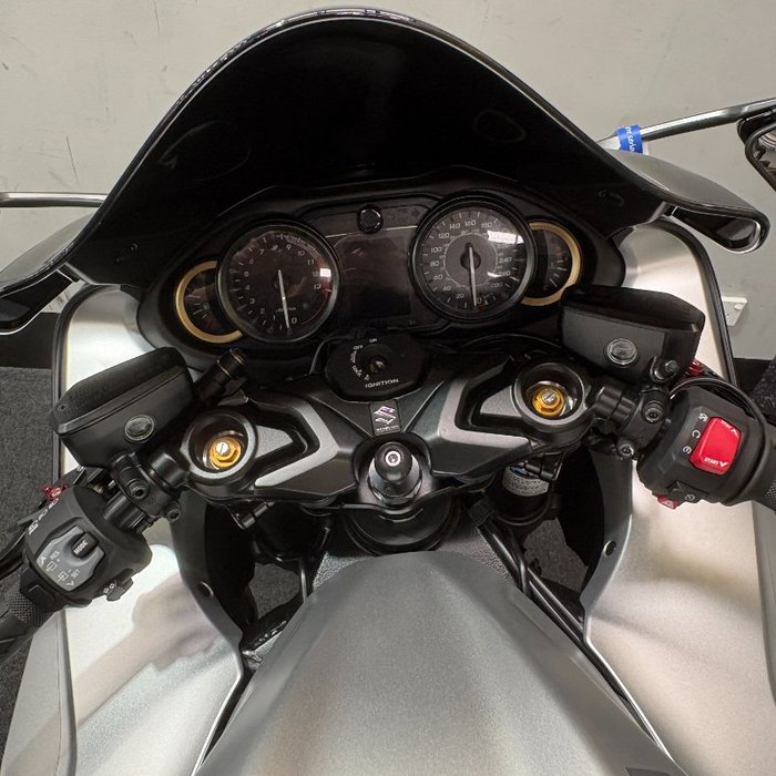 2021 Suzuki GSX1300RR (HAYABUSA) Silver