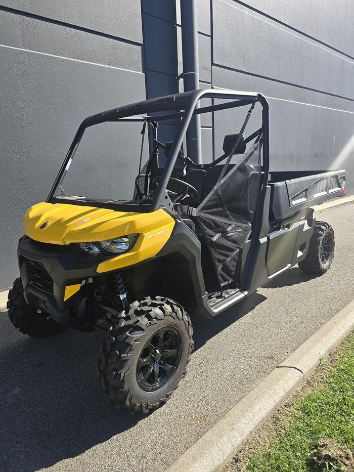 2026 Can-Am Defender HD10 DPS PRO Defender Yellow