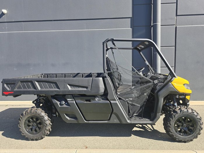 2026 Can-Am Defender HD10 DPS PRO Defender Yellow