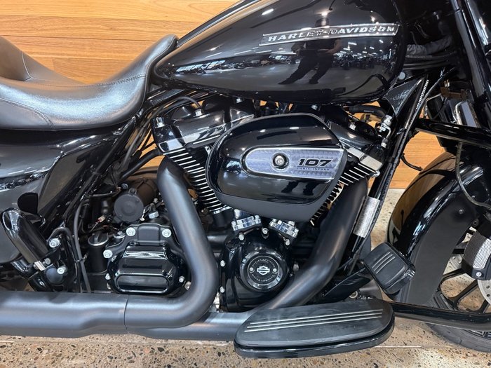 2018 HARLEY-DAVIDSON FLHXS STREET GLIDE SPECIAL