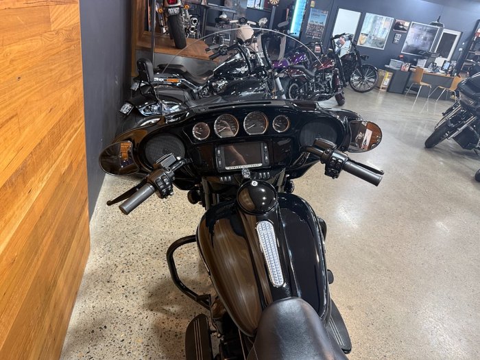 2018 HARLEY-DAVIDSON FLHXS STREET GLIDE SPECIAL
