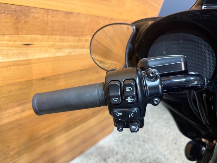 2018 HARLEY-DAVIDSON FLHXS STREET GLIDE SPECIAL