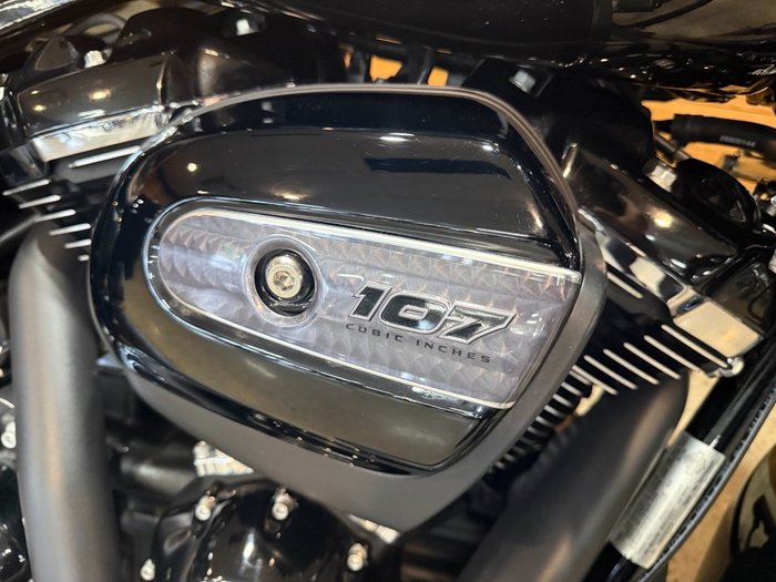 2018 HARLEY-DAVIDSON FLHXS STREET GLIDE SPECIAL