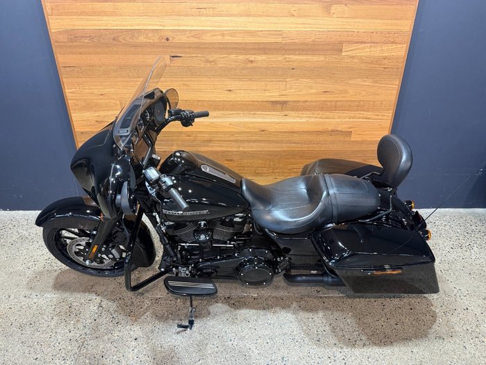 2018 HARLEY-DAVIDSON FLHXS STREET GLIDE SPECIAL