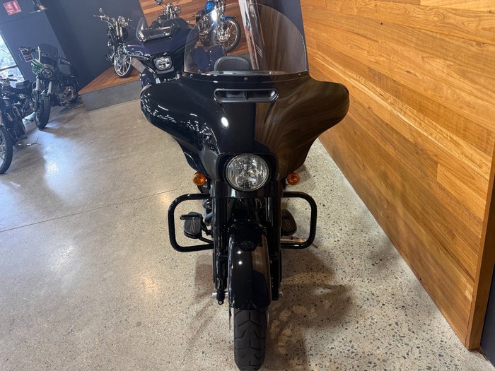 2018 HARLEY-DAVIDSON FLHXS STREET GLIDE SPECIAL
