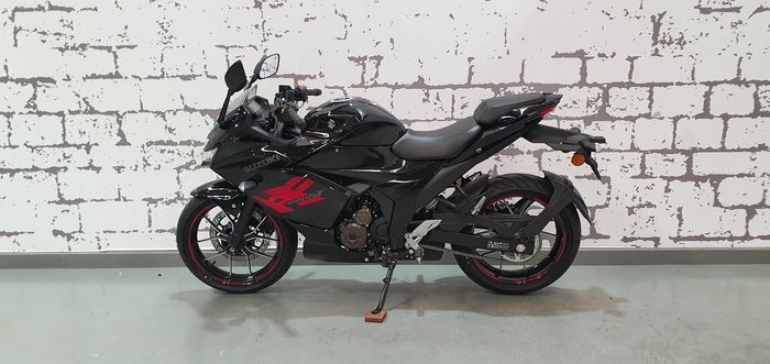 2026 Suzuki Gixxer SF 250 Gixxer Black