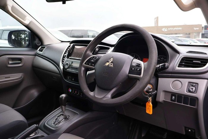2017 Mitsubishi Triton GLX+