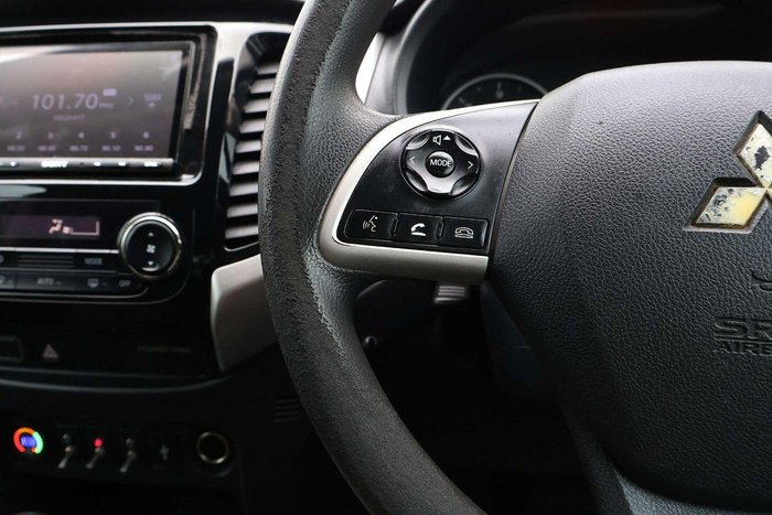 2017 Mitsubishi Triton GLX+