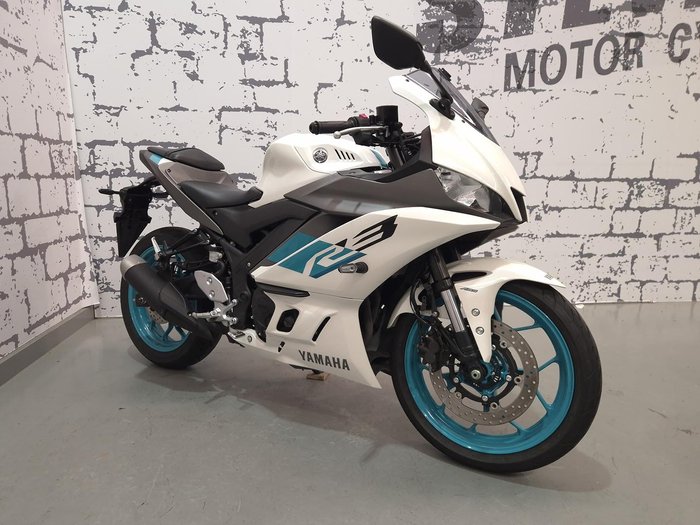2024 Yamaha YZF-R3 R3 White