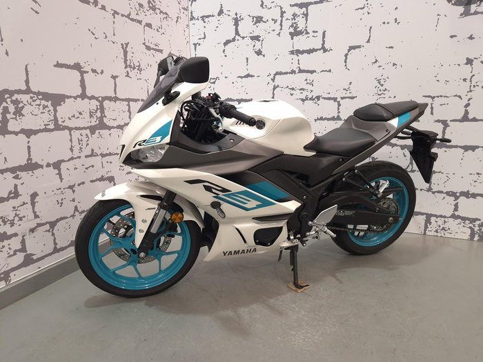 2024 Yamaha YZF-R3 R3 White