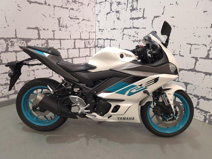 2024 Yamaha YZF-R3 R3 White