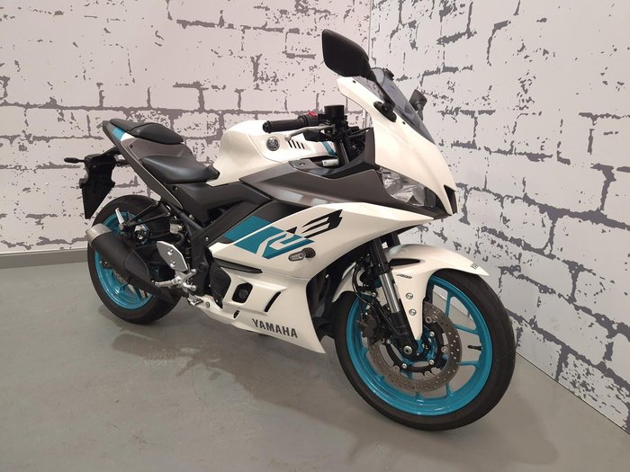 2024 Yamaha YZF-R3 R3 White