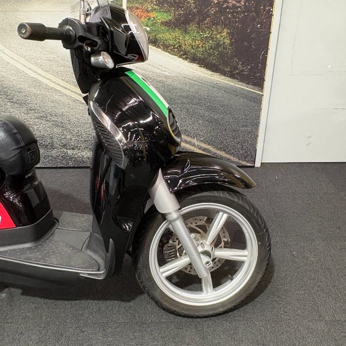 2013 APRILIA SCARABEO 125 Black