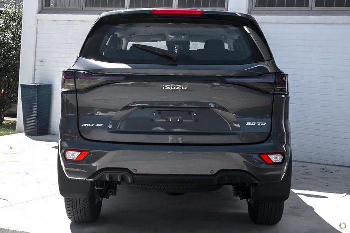 2026 Isuzu MU-X LS-M