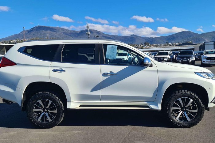 2017 Mitsubishi Pajero Sport Exceed