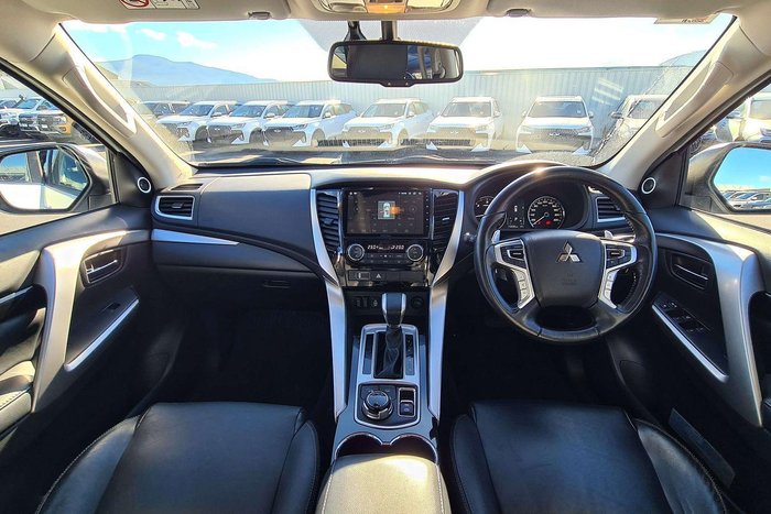 2017 Mitsubishi Pajero Sport Exceed