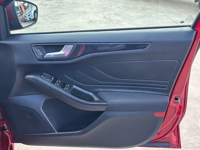 2019 Ford Focus ST-Line