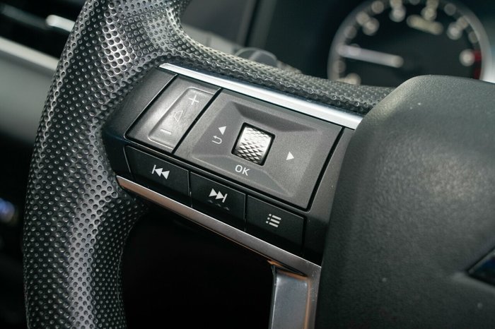 2022 Mitsubishi Outlander LS