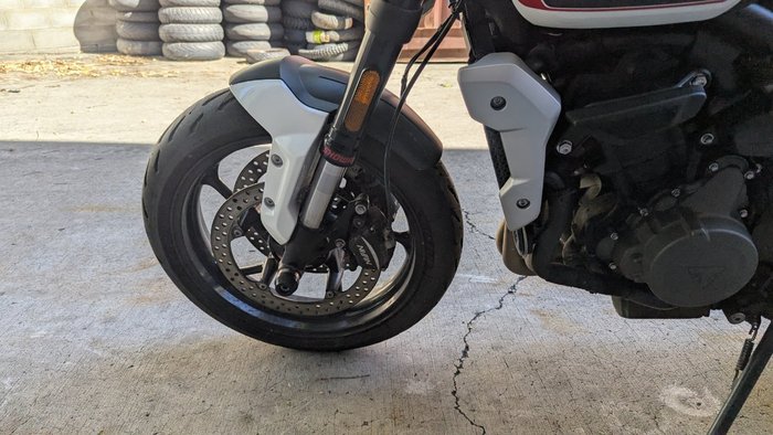 2021 Triumph TRIDENT 660 White