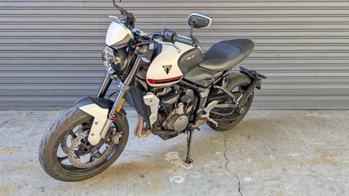 2021 Triumph TRIDENT 660 White