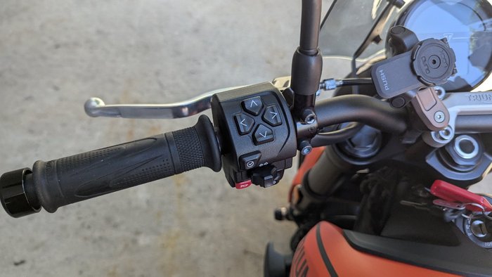 2022 Triumph TRIDENT 660 Orange