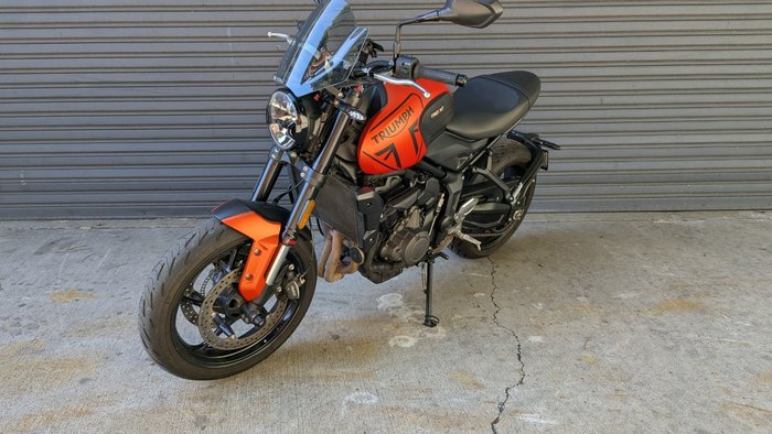 2022 Triumph TRIDENT 660 Orange